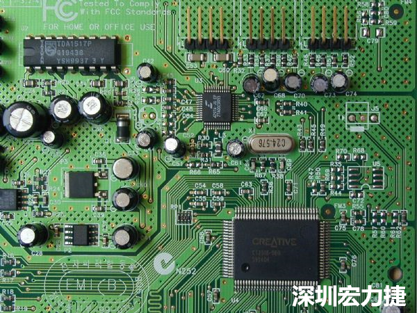 針對PCB區(qū)塊產(chǎn)生的EMI干擾問題，可使用EMI改善對策元件重點改善。