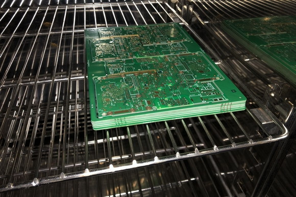 PCB上線前烘烤可以增加焊錫性嗎？